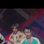 [NCT즌] 여기 <b>무릎</b> 아파하는 거 같지 않음?