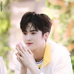 [펜타곤] <b>옌안</b>이 신기한게