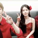 [펜타곤] 로즈데이라고 빨간 옷 <b>입어</b>주는