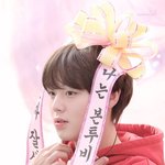 팬들도 광대 <b>승천</b> 시키는 아이돌