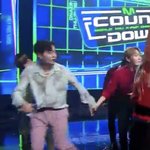 윤두준이랑 <b>키노</b>랑 어제 손 잡음