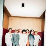 뷔 <b>최애들</b> 지금 초상집 분위기겠지? 뷔 트로트의상땜에...