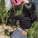<b>리사</b> 허리 무슨일