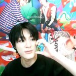 [NCT즌] 이젠오  므엉 표정으로 반쪽하트한것봐 ㅋㅋㅋㅋ