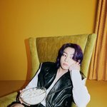 [방탄소년단] 반바지를 입혀...?