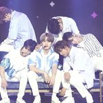 [NCT즌] 고래 코디 <b>레전드</b>는 이 두 <b>개</b>다