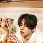 [모두드루와] 투바투 연준 <b>BOY</b> 컨셉포토