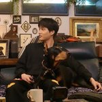 카이 어떻게 이걸 <b>간직</b>하고 있지