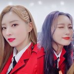 간혹가다 쌍둥이로 오해받는 같은 그룹 멤버 둘