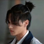남돌 묶머한사람중에 제일 잘어울림