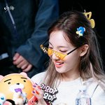 앙증맞은 포인트 <b>확실</b>한 아이돌