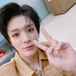 [NCT즌] <b>제노</b> 이 셀카