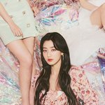 요즘 <b>지효</b> 개예쁨
