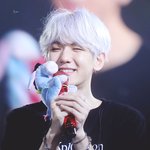 훈련소 잘때도 마스크 끼고 자는거 실화냐