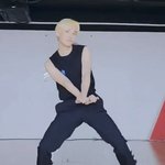 얘 에이쎕 꾹꾹<b>이</b> ㅈㄴ <b>잘</b>춤