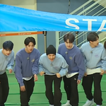 [세븐틴] <b>혼자</b> 들뜬거 다시봐도 갸웃김ㅋㅋㅋㅋ