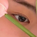 리아는 예쁘다기보단