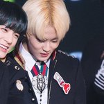 [NCT즌] 마크 첫 <b>1</b>위랑 인가 첫 <b>1</b>위 때 진짜 똑같다 ㅜ