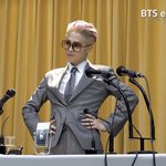 <b>박지민</b>은 왜 이 머리를 하고도 귀여움??