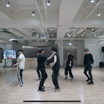 [NCT즌] 햇쨔니가 목 쓰다듬으니까