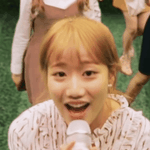 <b>이나은</b>은 예뻐서 사과할 필요 없다니까