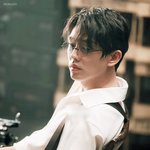 유아인이 직접 스타일링했다는 작품