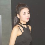 차가울듯한데 그저 <b>새침</b>한 女돌