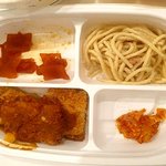 "콩나물 없는 콩나물국, 너무해"…울산 중학교 부실 급식 논란