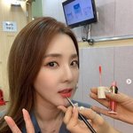 윤아와 아이유 그리고 <b>산다라박</b>.jpg