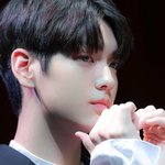 [TXT] <b>수빈이</b> 흑발+파란렌즈 조합 보고 싶어