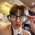 [스키즈] <b>절대</b> 하나만 하지 않는 이미노 셀카