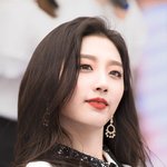 <b>통통</b> 튀는 예쁨 돋보이는 女돌