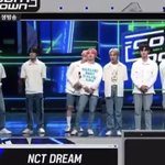 [NCT즌] 오늘 <b>박지성</b> 점수 못보고 천러 뒤에 숨어있던거