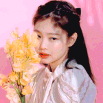 '핑크 튤립' 떠오르는 <b>화사</b>한 女돌