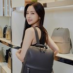와 <b>손나은</b>