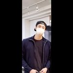 세훈이 뭔가 엄청 <b>홀쭉</b>해졌음