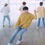 전정국 오늘 데뷔했나벼