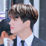 얘들아 나 결혼해.......
