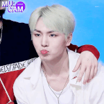 [펜타곤] 눈썹 스크레치하고도 <b>마냥</b>