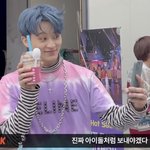 [NCT즌] 아이돌처럼 사진찍는마크 빙봉 <b>닮음</b>