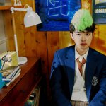 이상한 로봇 <b>머리털</b> 가차없이 뽑아버린 도경수