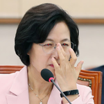 60년을 거쳐 싸워온 <b>이념</b> 전쟁.jpg
