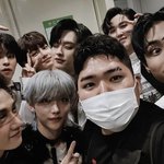 [스키즈] <b>울프</b>갱 무대 같이 하신 분들과!!