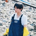 [NCT즌] 펭귄 써진 작업수트랑 노란 <b>고무장갑</b> 끼고