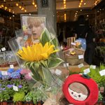 [NCT즌] 혼자 <b>씩씩</b>하게 받고 온 해찬할머니팬...