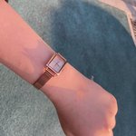 시계가 너무 맘에 <b>든당</b>