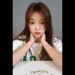 성형 논란에 대해 언급한 <b>유아</b>