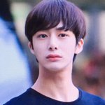 내 기준 외모에 비해 젤 안 유명한 남<b>돌</b>