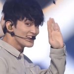 [NCT즌] 그 마크 지성이가 스포한 <b>손동작</b> 수어래