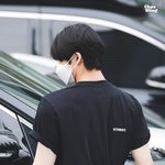팬은 아닌데